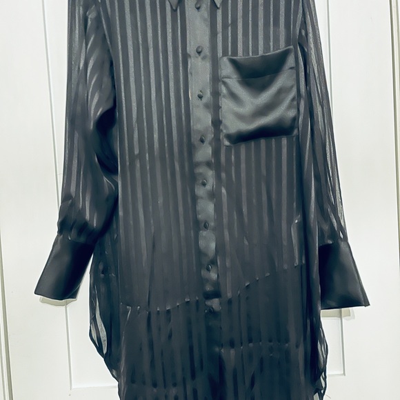 Semi-sheer Longline Oversized Zara Blouse - Picture 2 of 4